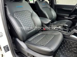 Xe Ford Everest Platinum 2.0L 4x4 AT 2024