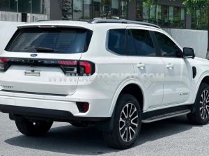 Xe Ford Everest Platinum 2.0L 4x4 AT 2024
