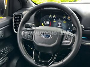 Xe Ford Everest Platinum 2.0L 4x4 AT 2024