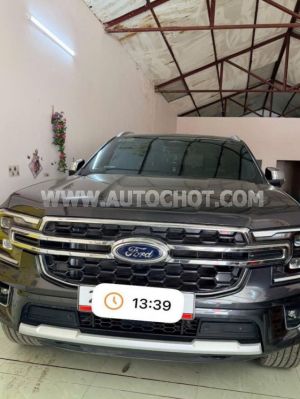 Xe Ford Everest Titanium Plus 2.0L 4x4 AT 2025