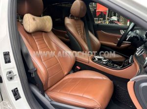 Xe Mercedes Benz E class E300 AMG 2020