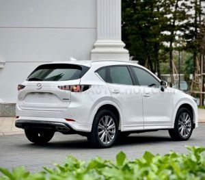 Xe Mazda CX5 Premium Exclusive 2.0 AT 2024