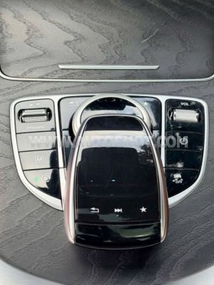 Xe Mercedes Benz GLC 300 4Matic 2018