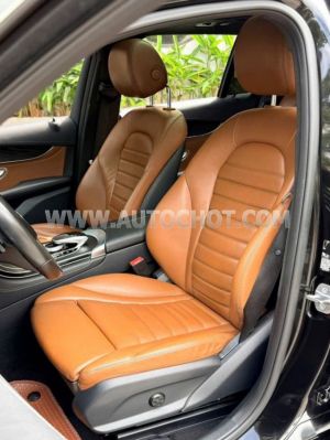 Xe Mercedes Benz GLC 300 4Matic 2018