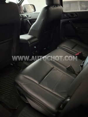 Xe Ford Everest Titanium 2.0L 4x2 AT 2019