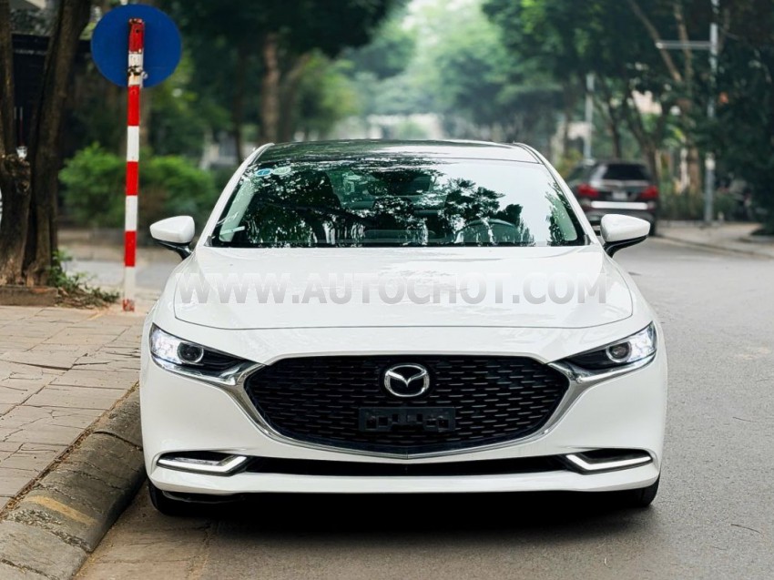 Mazda 3 1.5L Luxury 2022