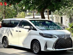 Xe Lexus LM 300h Royal Lounge 2020