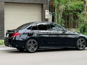 Xe Mercedes Benz C class C300 AMG 2021