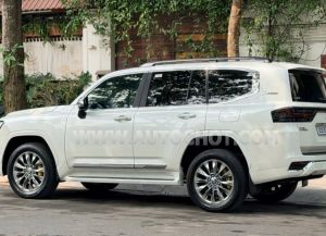 Xe Toyota Land Cruiser 3.5 V6 2024