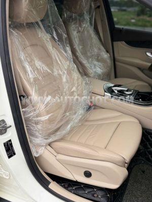 Xe Mercedes Benz GLC 300 4Matic 2018