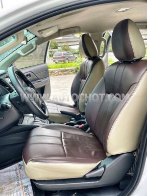 Xe Mitsubishi Triton 4x2 AT Mivec 2020