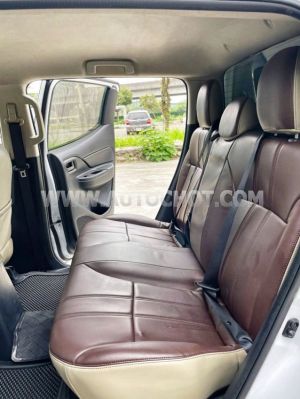 Xe Mitsubishi Triton 4x2 AT Mivec 2020