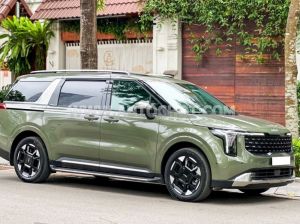 Xe Kia Carnival Signature 2.2D 2025