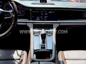 Xe Porsche Panamera 3.0 V6 2018