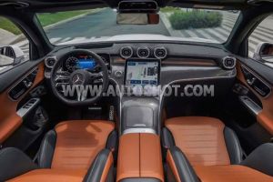 Xe Mercedes Benz GLC 300 4Matic 2024