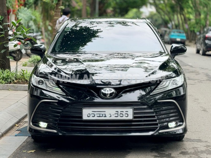 Toyota Camry 2.0Q 2023