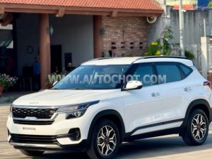Xe Kia Seltos Luxury 1.4 AT 2022