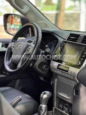 Xe Toyota Prado VX 2.7L 2021