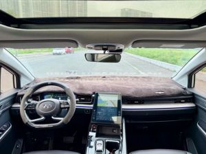 Xe Hyundai Custin Cao Cấp 2.0T 2023