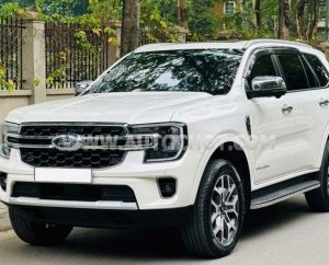 Xe Ford Everest Titanium 2.0L 4x2 AT 2024