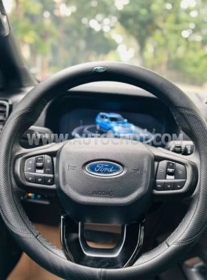 Xe Ford Everest Titanium 2.0L 4x2 AT 2024
