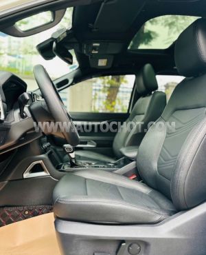 Xe Ford Everest Titanium 2.0L 4x2 AT 2024