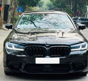 Xe BMW 5 Series 520i 2016