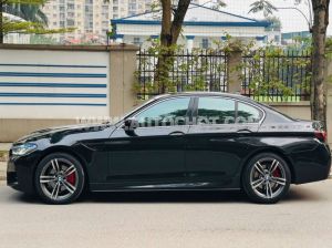 Xe BMW 5 Series 520i 2016