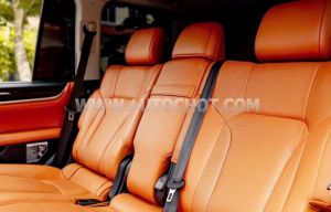 Xe Lexus LX 570 2021