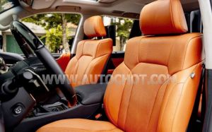 Xe Lexus LX 570 2021