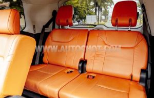 Xe Lexus LX 570 2021