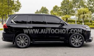 Xe Lexus LX 570 2021