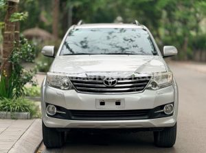 Xe Toyota Fortuner 2.7V 4x4 AT 2016