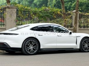 Xe Porsche Taycan Base 2021