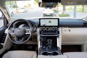 Xe Toyota Land Cruiser 3.5 V6 2025