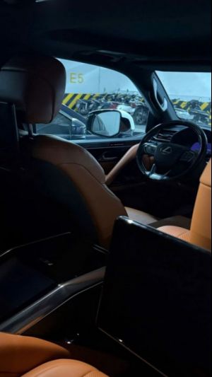 Xe Lexus LX 600 Vip 2023