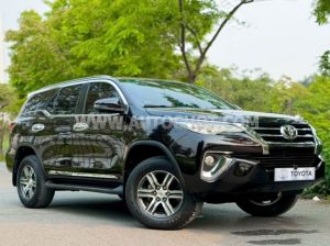 Xe Toyota Fortuner 2.7V 4x2 AT 2018