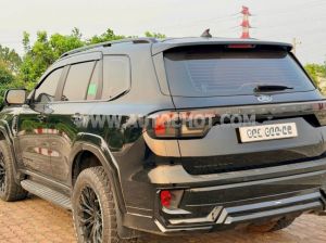 Xe Ford Everest Platinum 2.0L 4x4 AT 2025