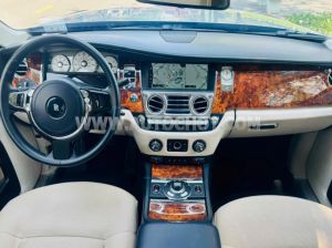 Xe Rolls Royce Ghost 6.6 V12 2010