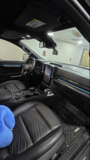 Xe Ford Everest Titanium Plus 2.0L 4x4 AT 2022