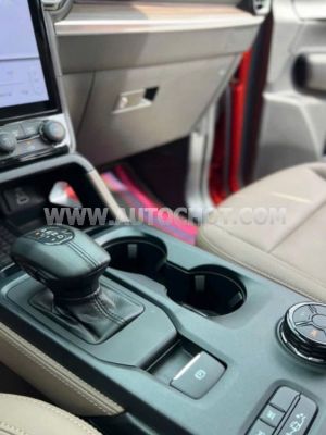 Xe Ford Everest Titanium Plus 2.0L 4x4 AT 2022