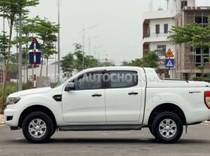 Xe Ford Ranger XLS 2.2L 4x2 AT 2017