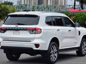 Xe Ford Everest Titanium 2.0L 4x2 AT 2023