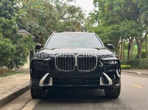 Xe BMW X7 xDrive40i 2023