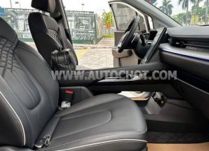 Xe Hyundai Custin Cao Cấp 2.0T 2024