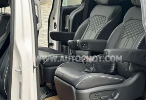 Xe Hyundai Custin Cao Cấp 2.0T 2024