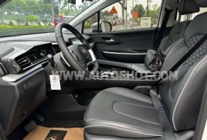 Xe Hyundai Custin Cao Cấp 2.0T 2024