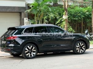 Xe Volkswagen Touareg Luxury 2.0 TSI 2023