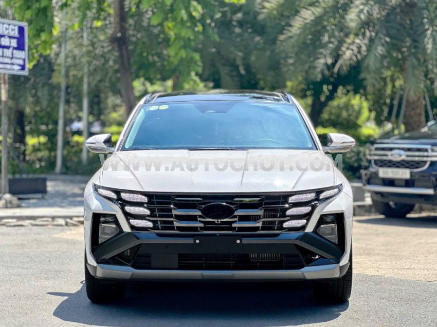 Hyundai Tucson 1.6 AT Turbo HTRAC Đặc biệt 2025