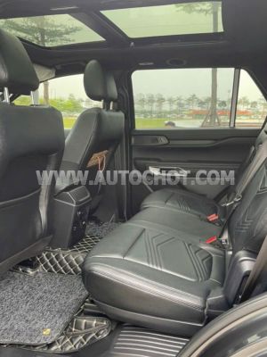 Xe Ford Everest Titanium Plus 2.0L 4x4 AT 2024